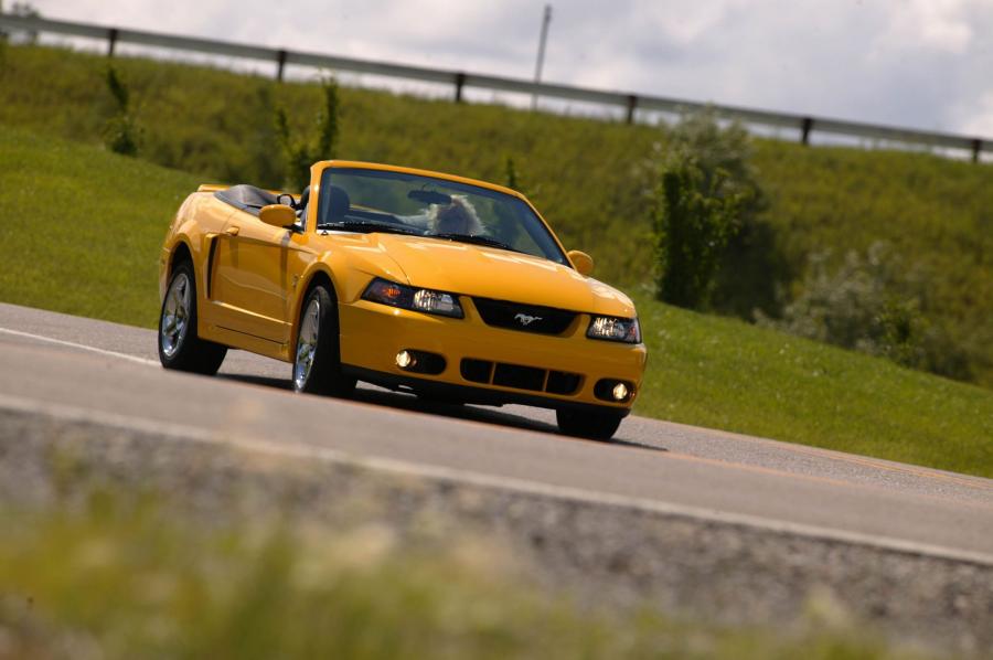  Ford Mustang SVT Cobra Convertible 2002 года  (фото 20 из 103)